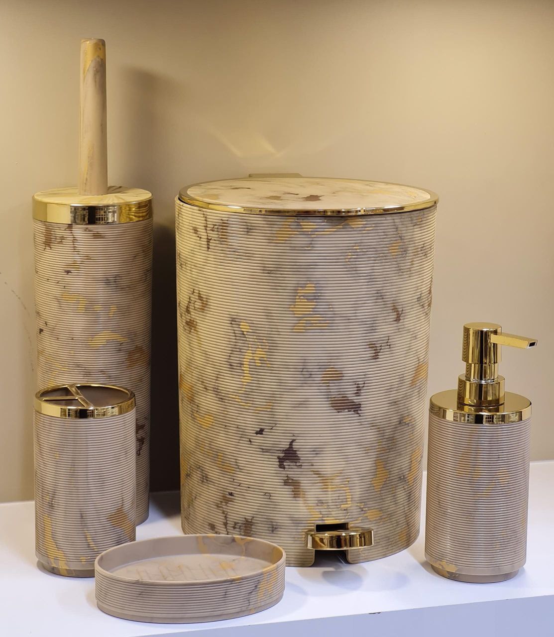 تصویر  اکسسوری 5 پارچه کنتراست کد ۲۹۰۰ ماربل نسکافه طلا (مات)